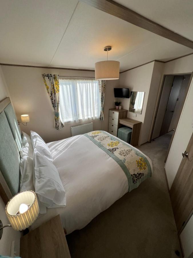 Anchors Rest - Family Caravan - Haven Lytchett Minster Экстерьер фото